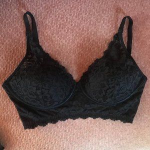 MAIDENFORM  BLACK  BRA SIZE  34D
